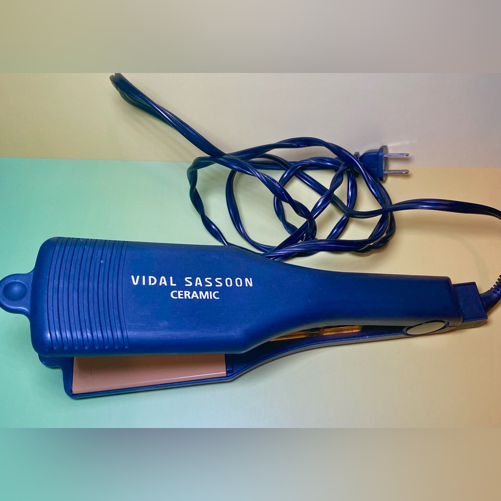 Vidal Sassoon CERAMIC Flat‎ Iron Hair Straightener Vintage Y2K Style